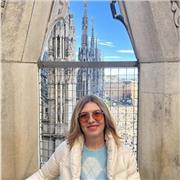 Docente di scuola primaria impartisce lezioni private per alunni di scuola primaria e secondaria di primo grado in ambito linguistico antropologico